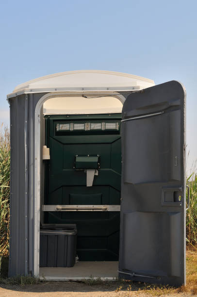 Best Construction site porta potty rental  in Clarinda, IA